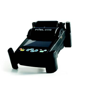 Soudeuse fibre optique FITEL S179 avec cliveuse S327